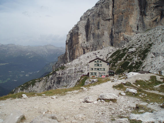 il Rifugio Brentei sulle Dolomiti