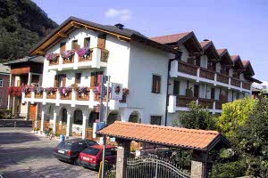 Bed and Breakfast Garnì Al Caminetto, Cembra, Valle di Cembra