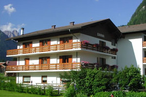 Bed and Breakfast Garnì Rosengarten, Pera di Fassa, Val di Fassa